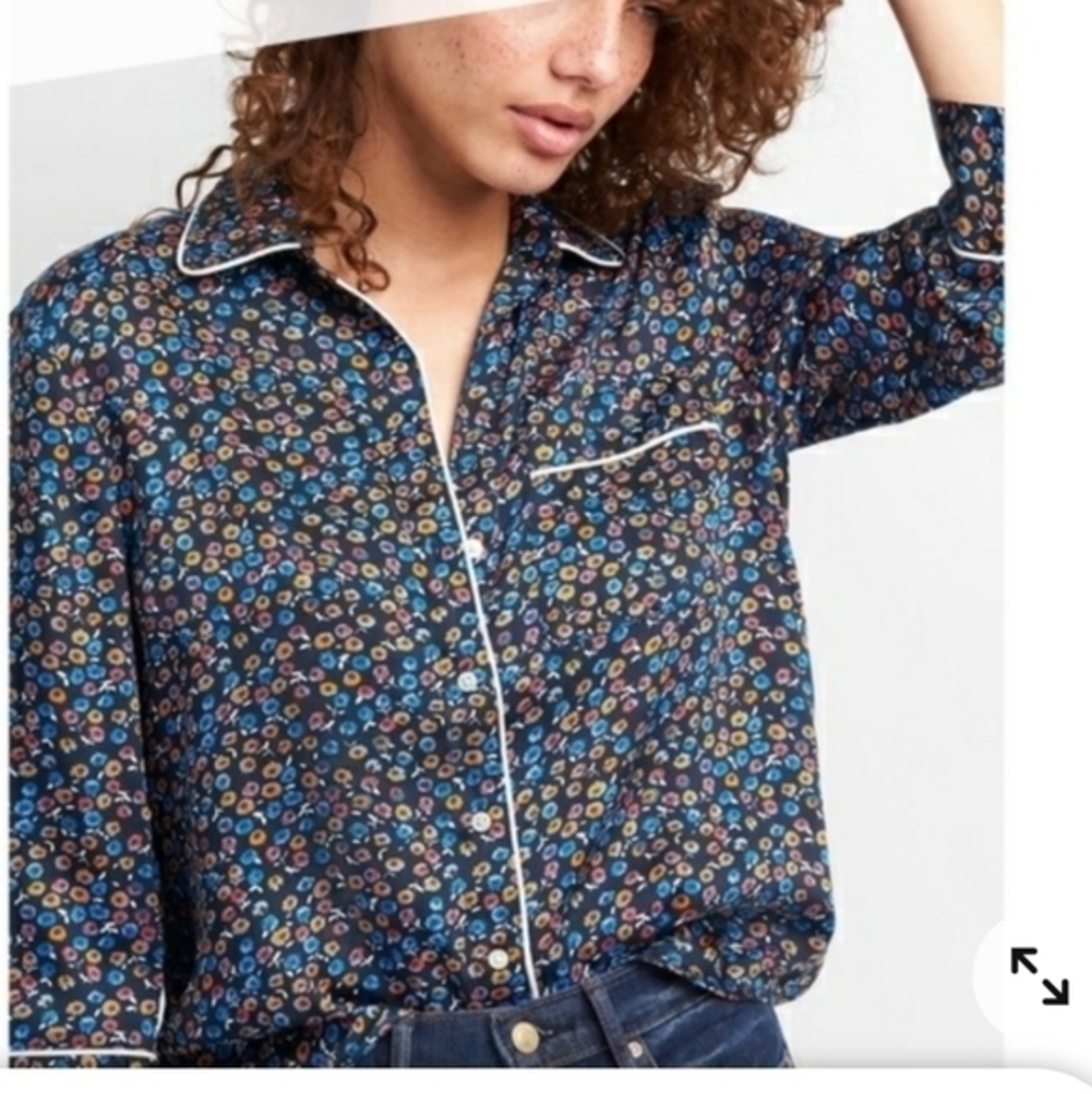NWT Gap Pajama Style Blouse  Navy Floral Size Large‎